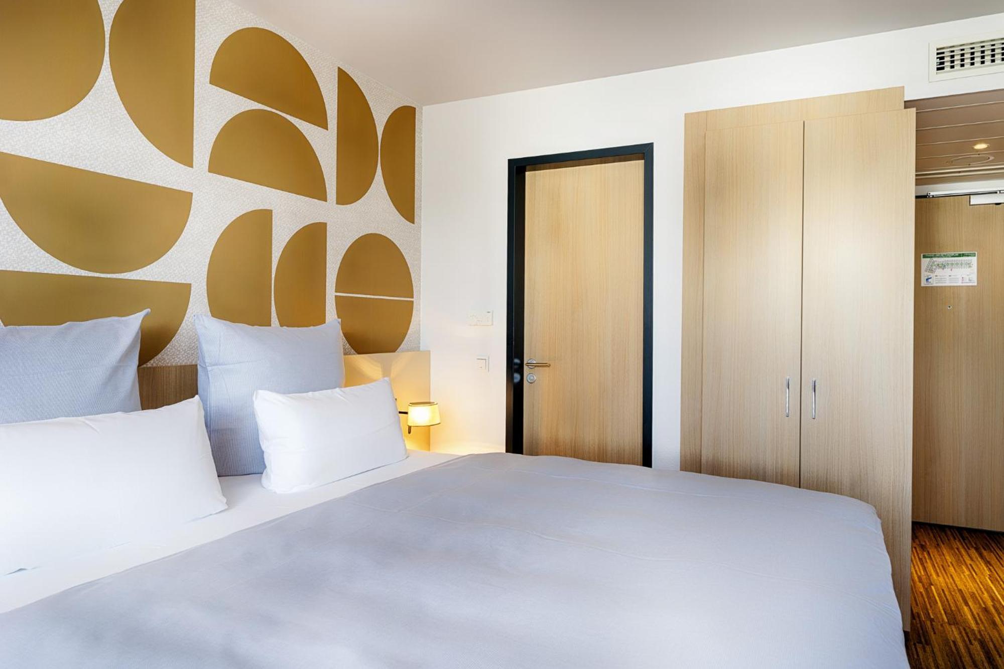 Welcome Hotel 4*
